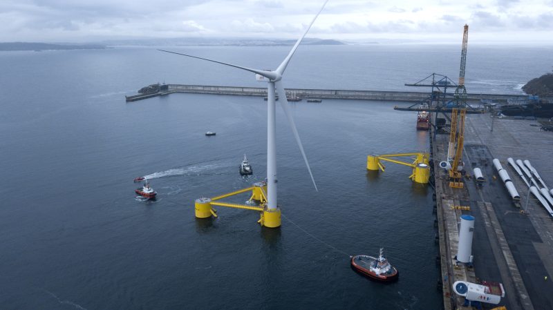 Les éoliennes flottantes larguent les amarres vers le Portugal