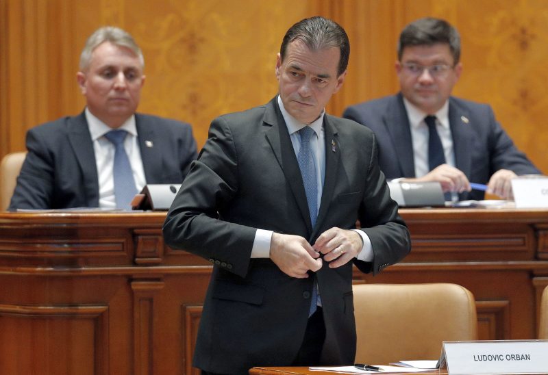 La Roumanie se dote d’un gouvernement minoritaire et pro-européen