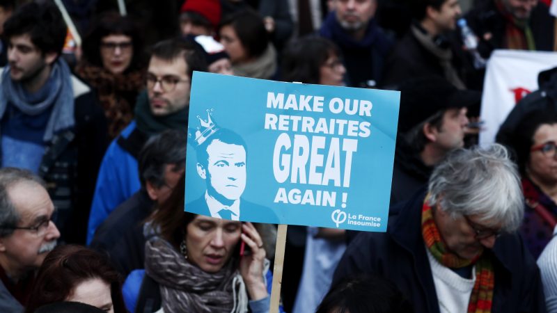 Une majorité de dirigeants veut que le gouvernement revoie sa loi sur les retraites