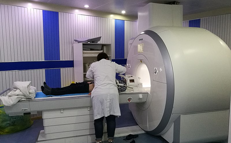 A l’hôpital Foch de Suresnes, l’intelligence artificielle assiste déjà les médecins