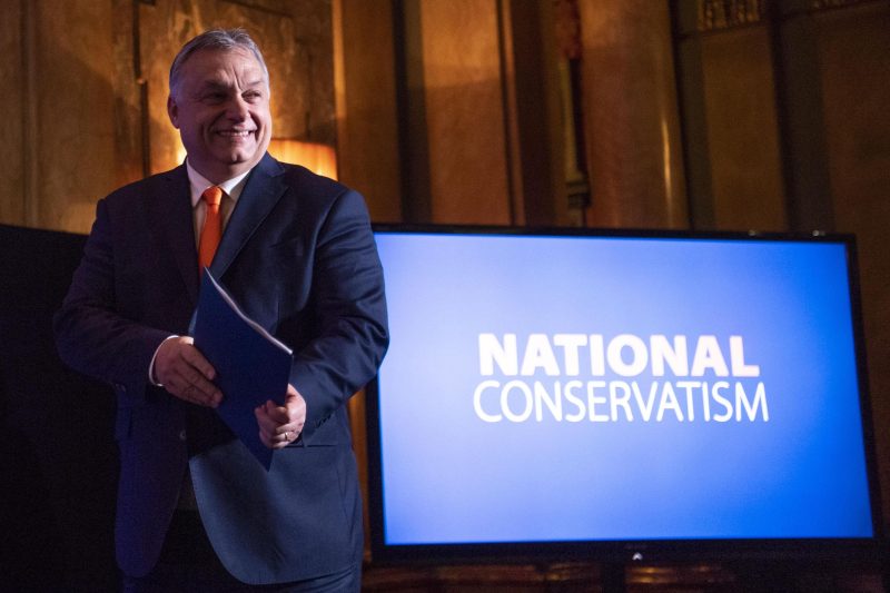 Viktor Orbán s'agace de la décision du PPE de suspendre son parti