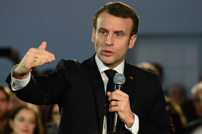Après deux ans de froid, Macron veut renouer avec la Pologne