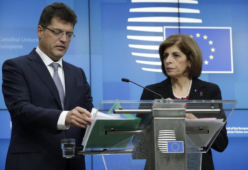 Limiter les contacts, seul remède prôné par l'UE actuellement