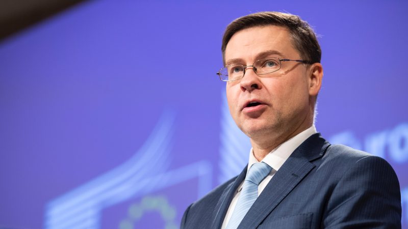 Les pays de l'UE font pression pour que Bruxelles approuve rapidement les plans de relance nationaux