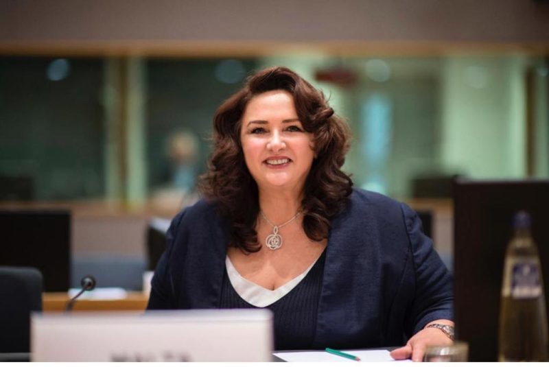 Helena Dalli : « Le racisme structurel existe aussi au sein de la Commission »
