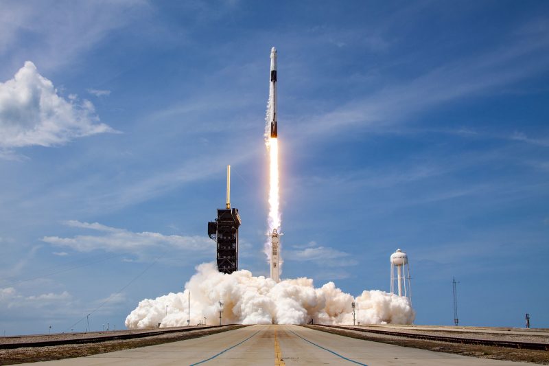 Le décollage historique de SpaceX fait réfléchir l’Europe