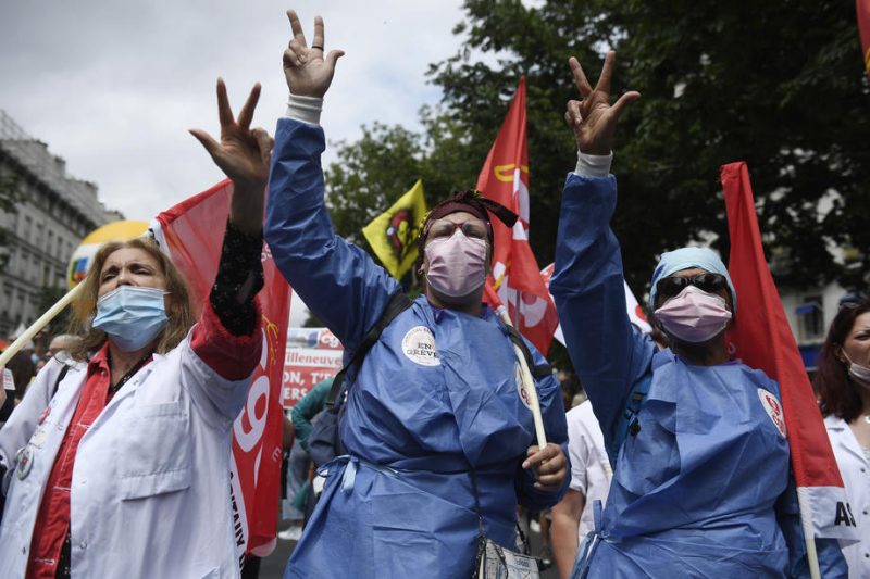 La France augmente son nombre de soignants