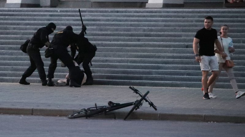 Témoignage de Minsk : « Coup sur coup »