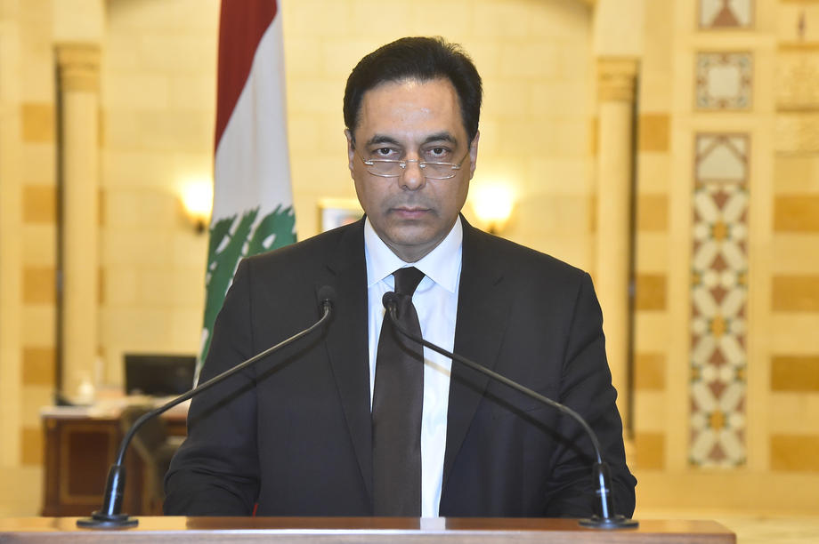Lebanese government resigns