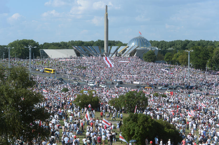 Belarusian opposition supporters rally in Minsk