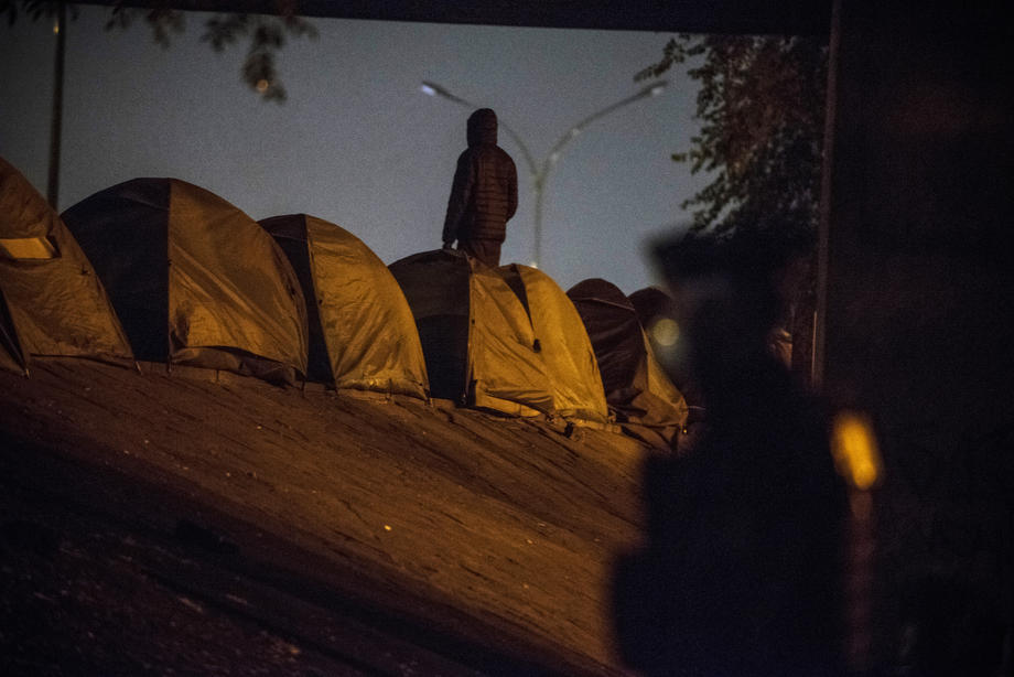 Migrants cleared from camps in Paris