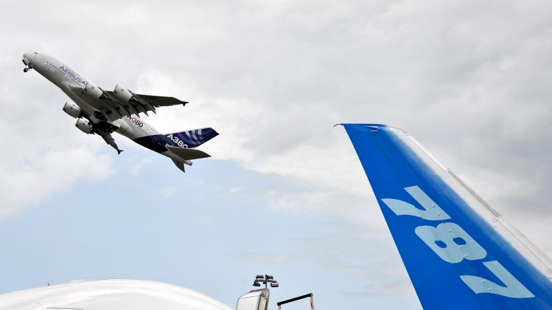 Bruxelles et Washington suspendent les droits de douane pour résoudre le conflit Airbus-Boeing