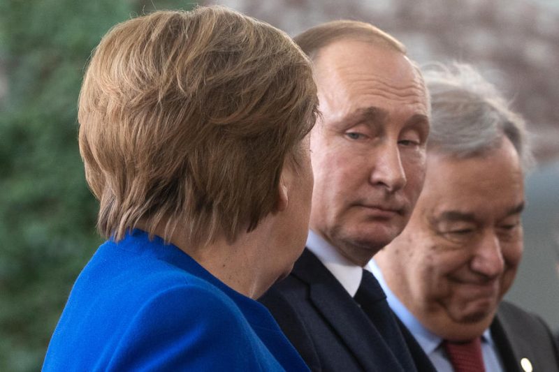 L'Allemagne change timidement de position face à la Russie