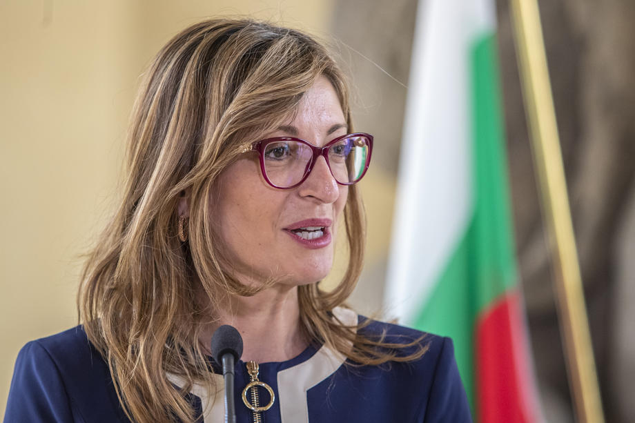 Bulgarian Foreign Minister Ekaterina Zaharieva visits Prague