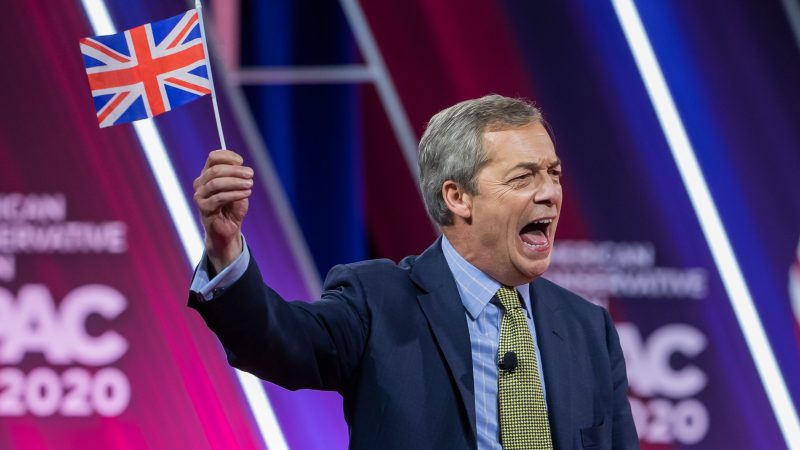Nigel Farage entend profiter de la colère contre le reconfinement pour se reprofiler