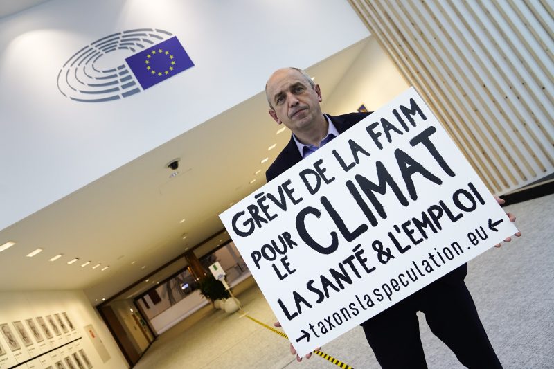 Le député européen Pierre Larrouturou en grève de la faim pour la santé, le climat et l’emploi