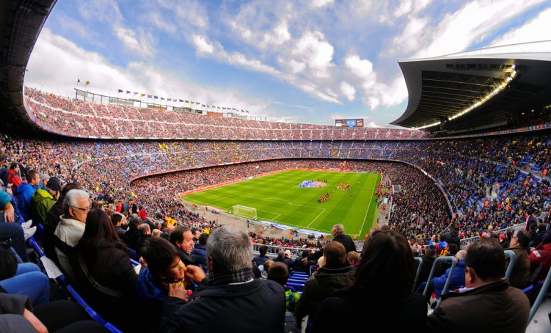 Les supporteurs souhaitent un football plus écologique, mais peinent à y contribuer