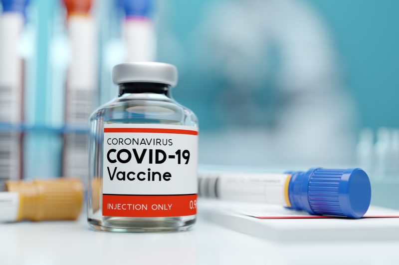 Des thromboses ont été signalées chez des personnes vaccinées par Pfizer et Moderna, mais l’EMA n'ouvre pas d'enquête