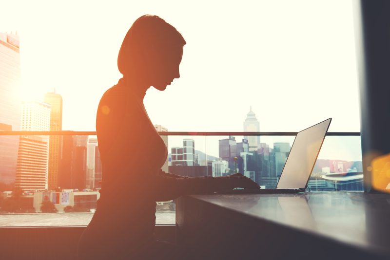 Les femmes ont moins de chances de travailler dans le secteur du numérique