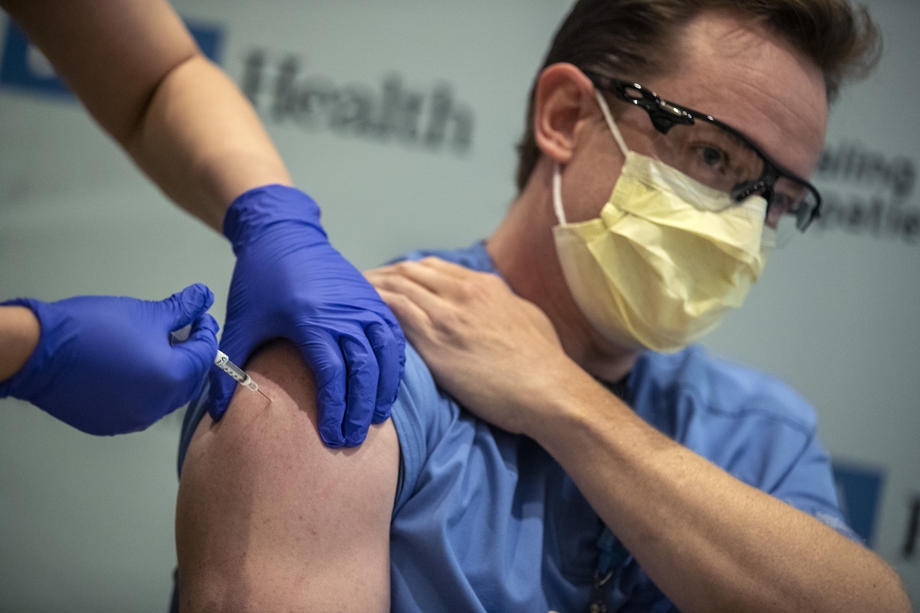COVID vaccination in Los Angeles