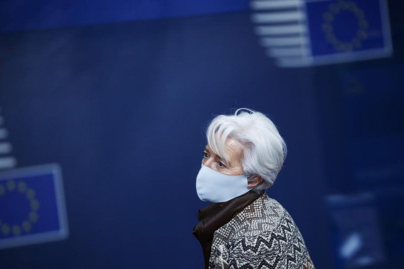 Virus et euro fort, la BCE face à une équation compliquée