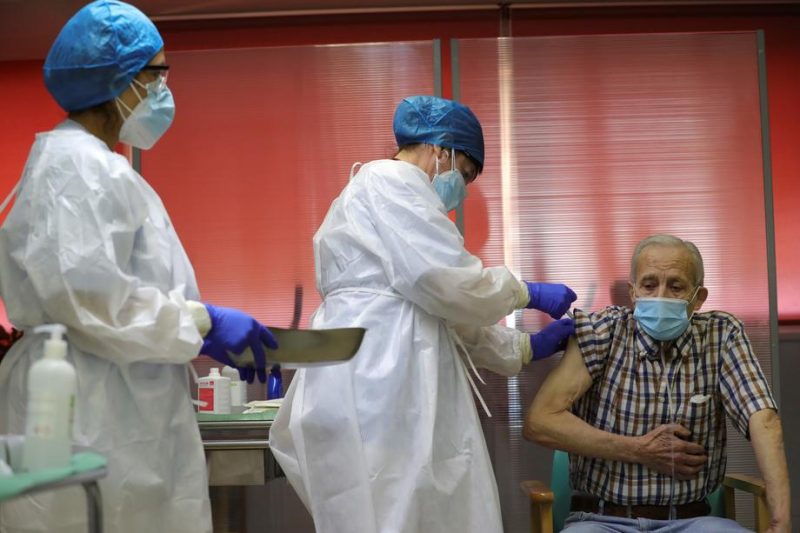 Madrid, confrontée à une pénurie de vaccins contre le nouveau coronavirus