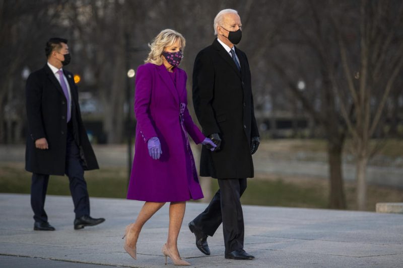 Joe Biden est arrivé à Washington, Donald Trump l’évite et joue l’apaisement