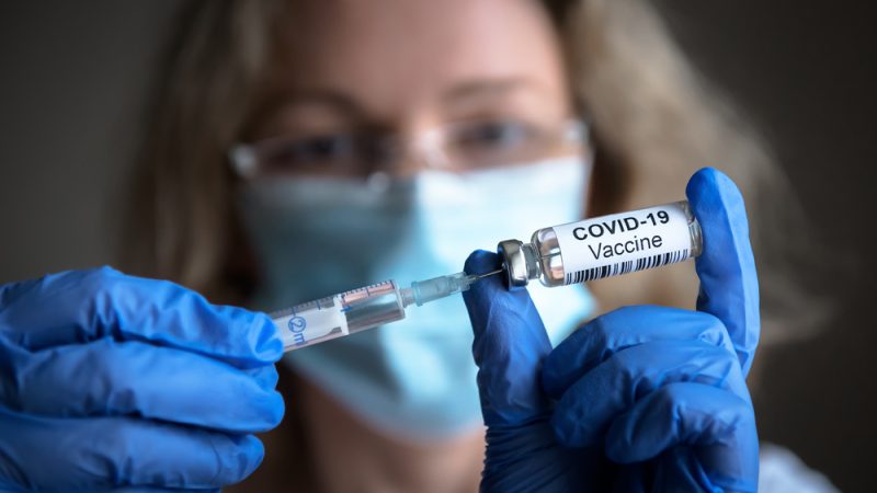 Bruxelles va investir 416 millions d’euros dans l’achat de deux nouveaux vaccins