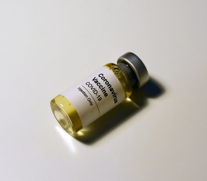 Le vaccin russe Spoutnik V se fraye un chemin en Europe
