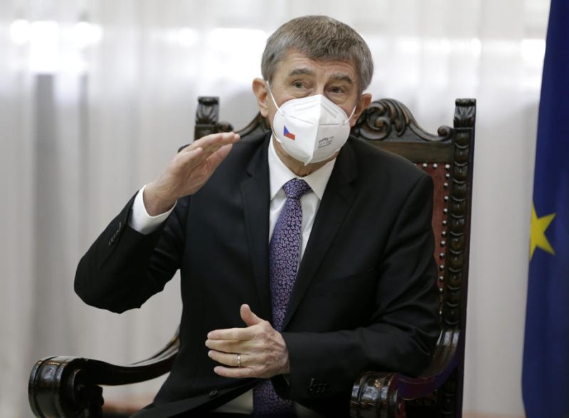 Le Premier ministre tchèque veut annuler l'appel d'offres pour les tests COVID chinois