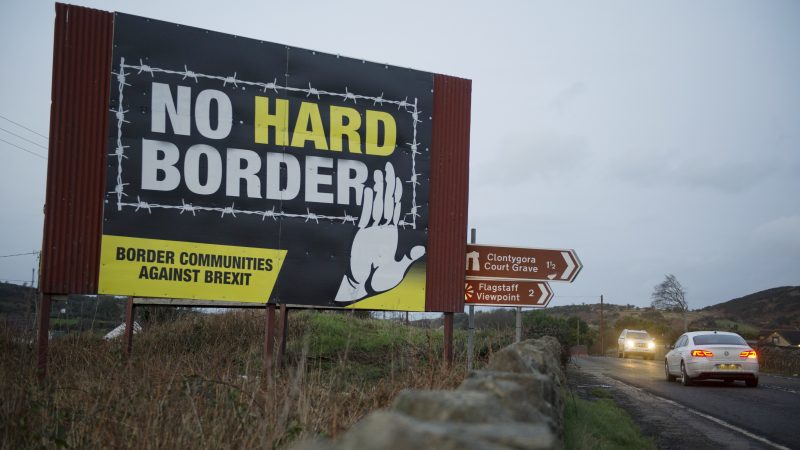 Brexit : levée de boucliers de l'UE après l'extension des délais de contrôles à la frontière nord-irlandaise