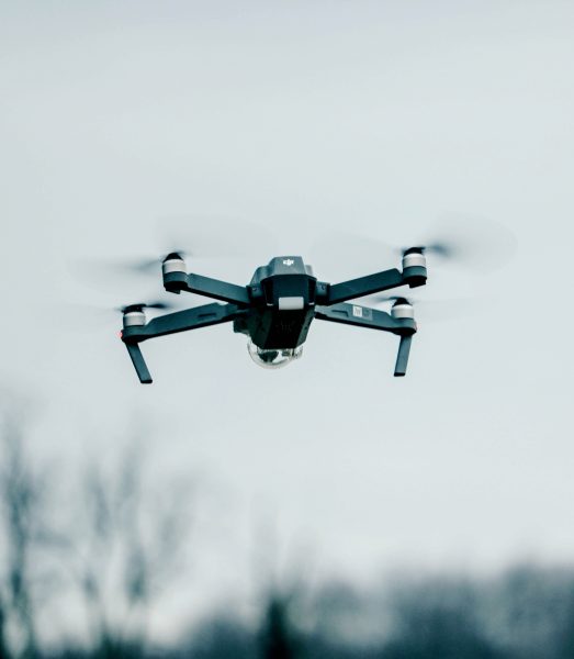 Reconnaissance faciale, drone, provocation à l'identification : le Sénat amende la loi de sécurité globale