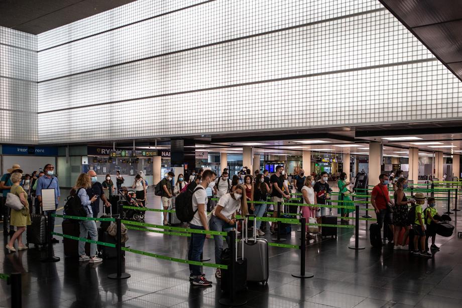 Terminal 2 at Barcelona&rsquo;s El Prat airport reopens after coronavirus-induced closure