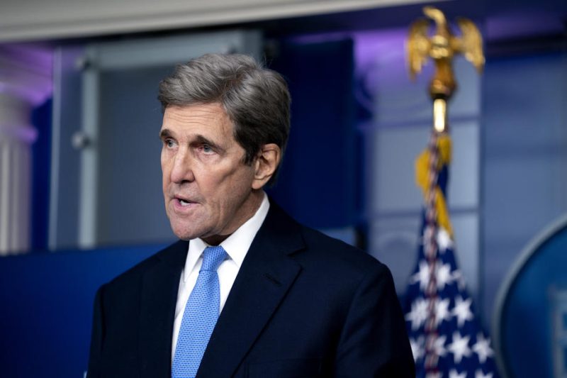 John Kerry interpelle les grands émetteurs de CO2 en vue de la COP26
