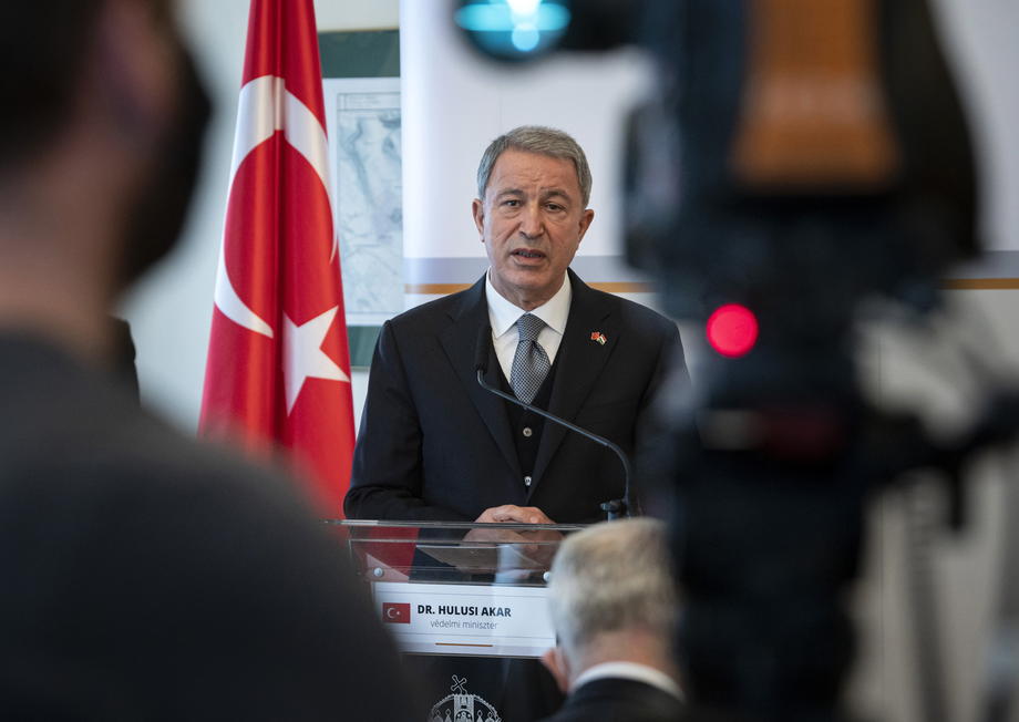 Turkish Defense Minister visits Budapest