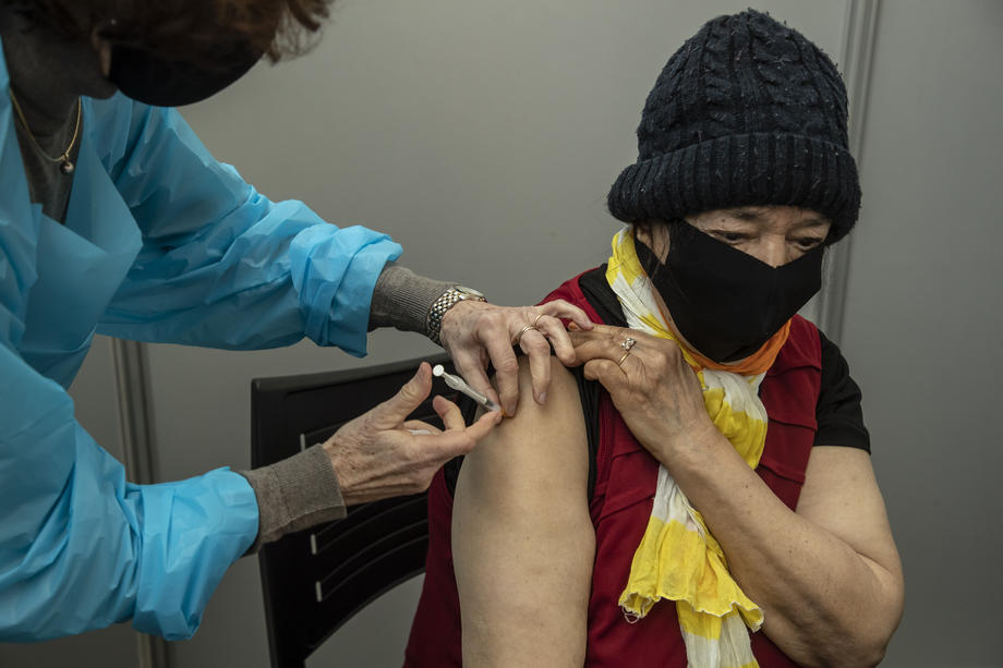 COVID-19 vaccination campaign in Paris