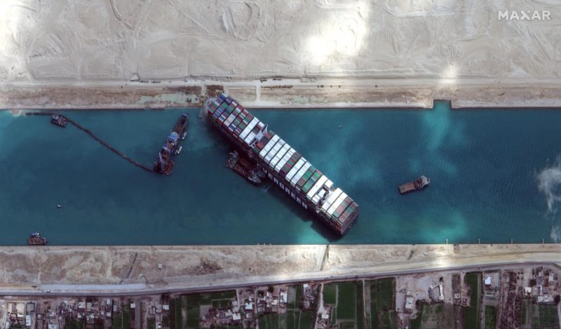 Canal de Suez : le porte-conteneurs Ever Given a commencé à bouger et est à 80% dans la bonne direction