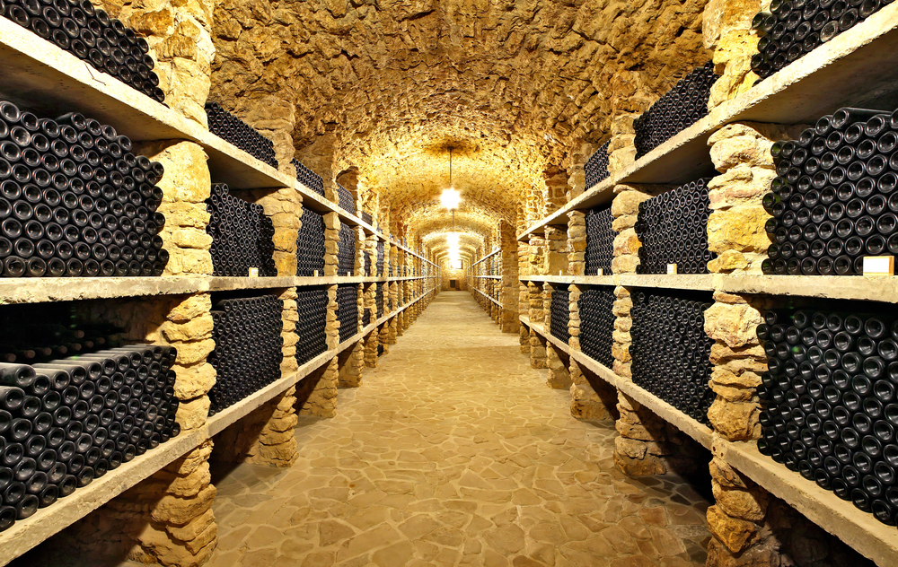 The,Ancient,Bottles,Of,Wine,In,The,Ancient,Cellar.,The