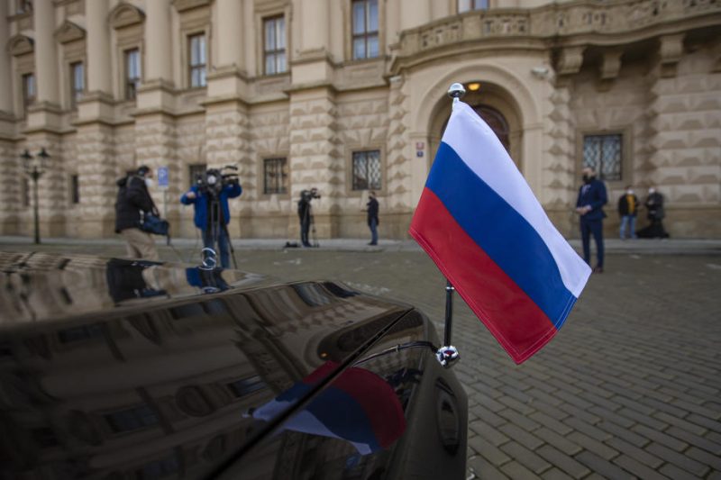 Prague adresse un ultimatum à Moscou après l’expulsion de diplomates tchèques