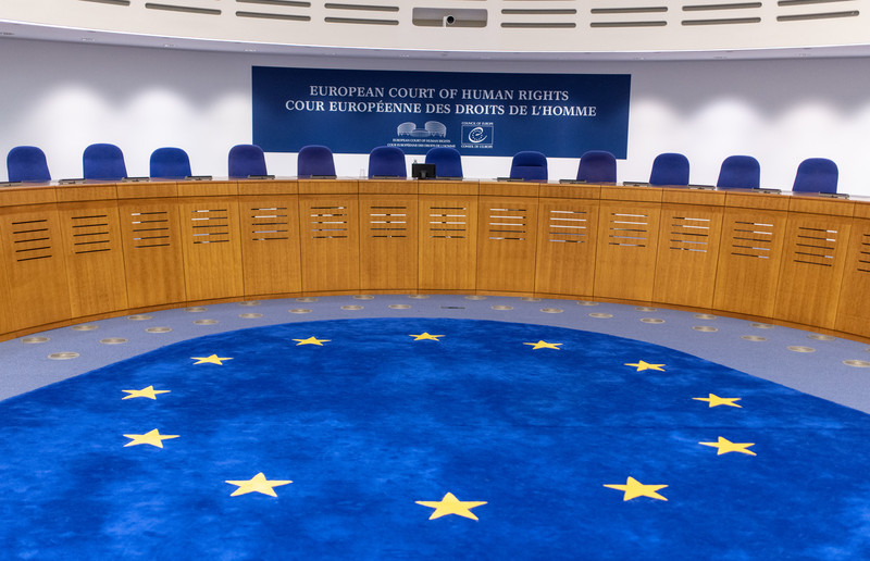 Pour la Cour européenne des droits de l'homme, la Cour constitutionnelle polonaise est « entachée d'illégalité »