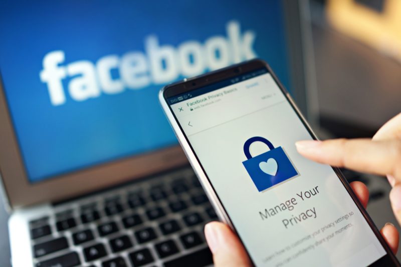 Facebook redoute les injonctions contradictoires entre protection de la vie privée et transparence