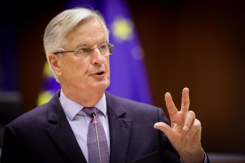 Michel Barnier propose un "moratoire" sur l'immigration