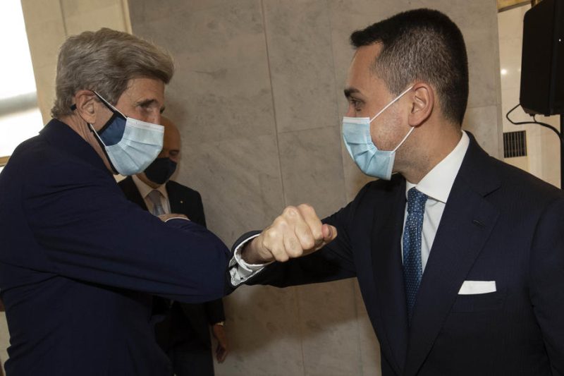 John Kerry à Rome : la crise climatique nécessite une "approche multiple"