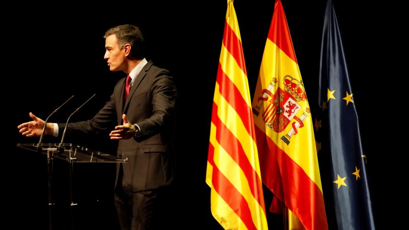Le gouvernement espagnol gracie les dirigeants séparatistes catalans en prison