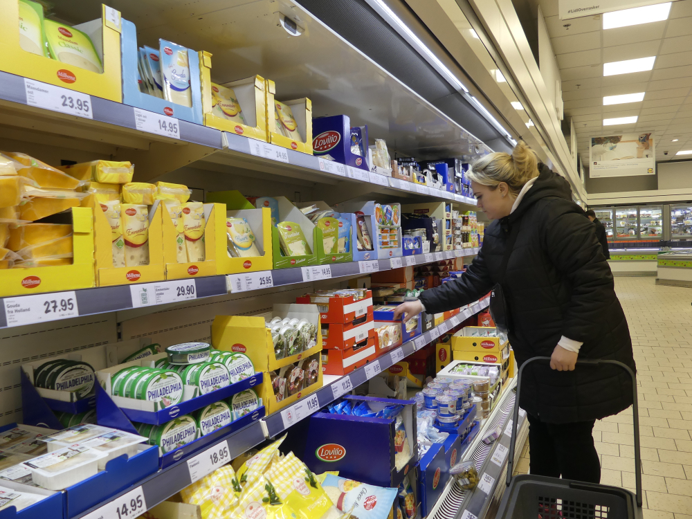 Copenhagen,,Denmark,-,March,2019:,Buyers,Select,Goods,In,One