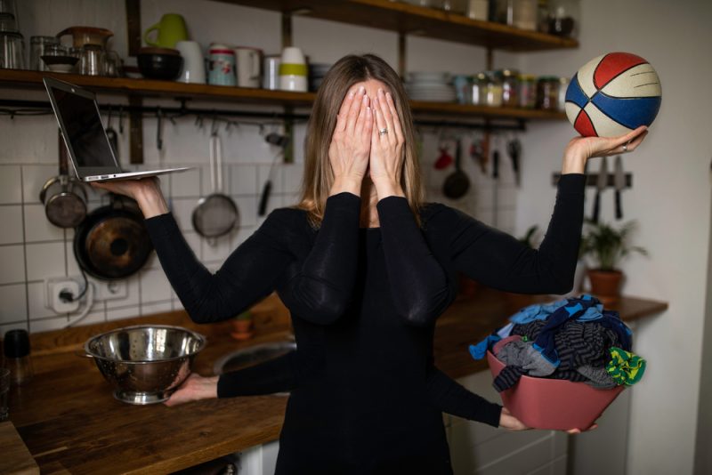 Lutte contre la précarité des familles monoparentales, "trop souvent oubliées" par la société, selon Martine Filleul