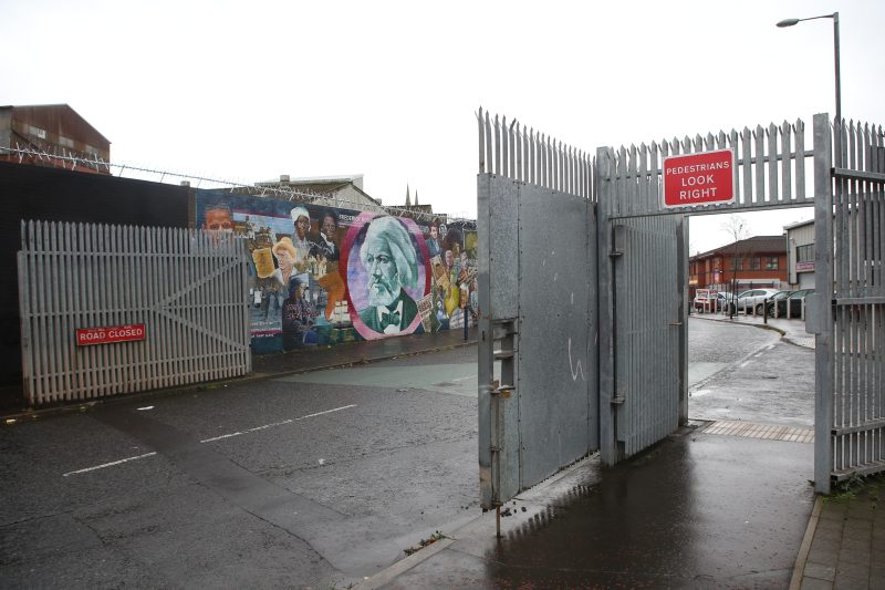 Facebook a approuvé des publicités incitant à la violence en Irlande du Nord, selon une ONG