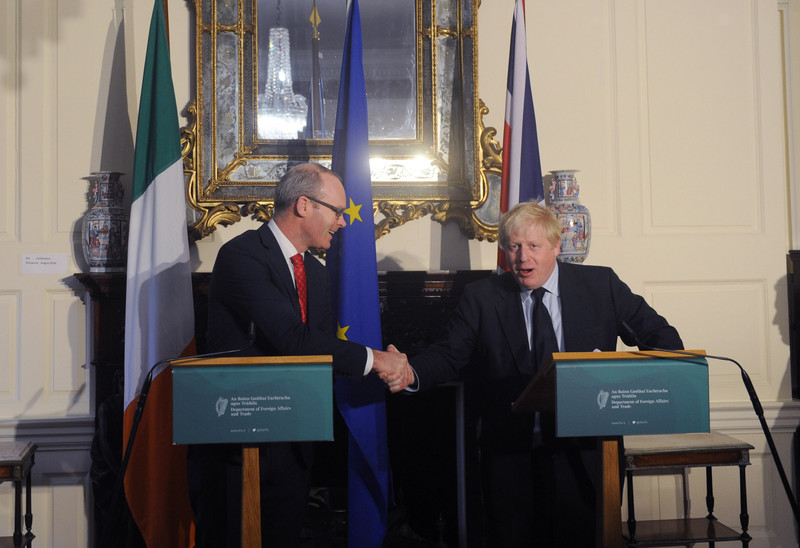 « Guerre de la saucisse » : Dublin favorable au report de restrictions post-Brexit demandé par Londres