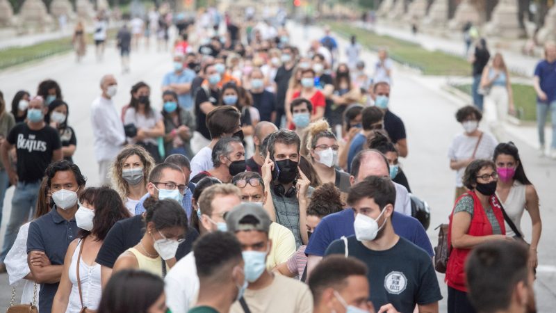 Espagne : l’épidémie risque de flamber à nouveau en raison de l’incidence élevée chez les jeunes