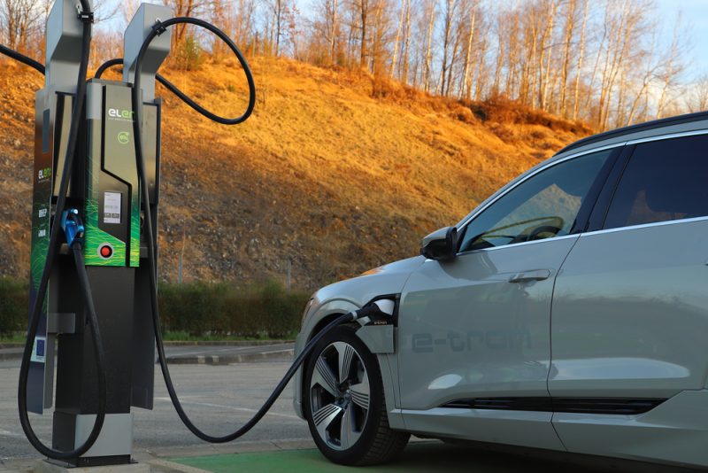 En France, la vente de véhicules électriques a triplé en deux ans